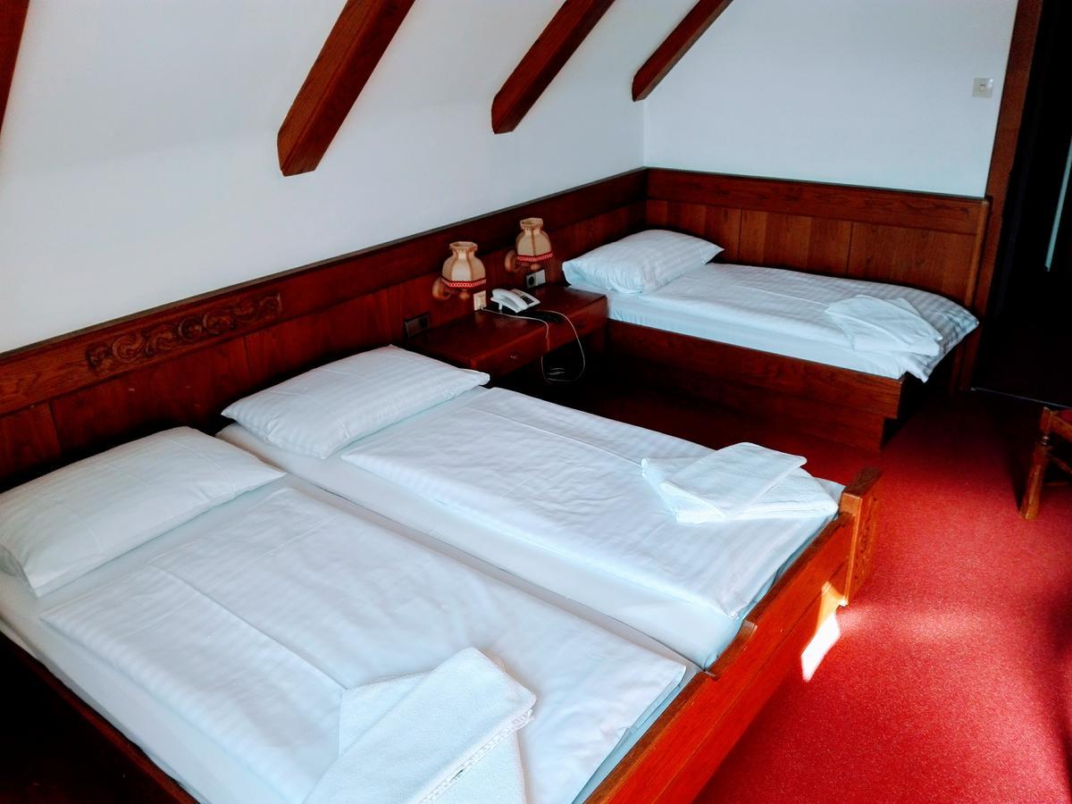 Mosers Pension Villach Eksteriør billede