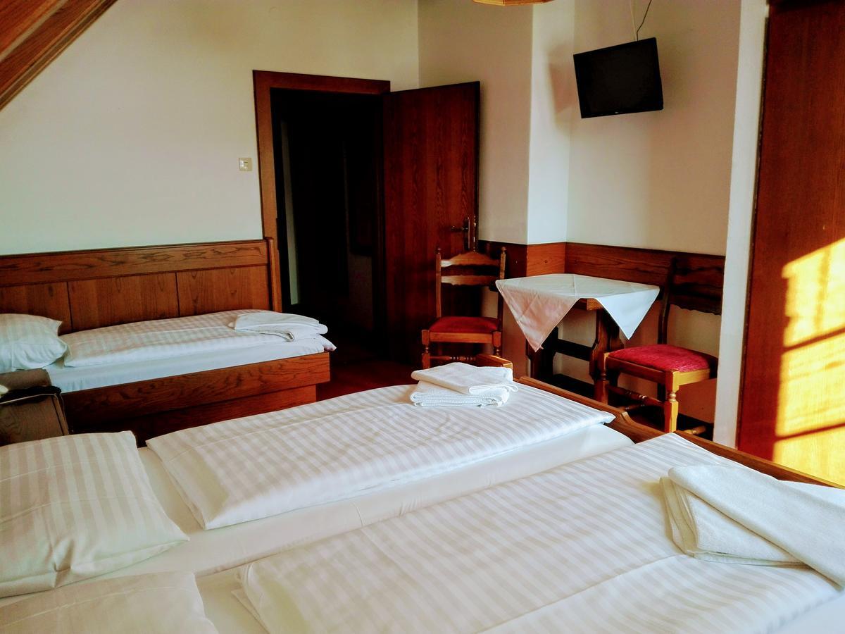 Mosers Pension Villach Eksteriør billede